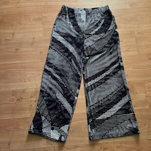 Travelers by chicos pants